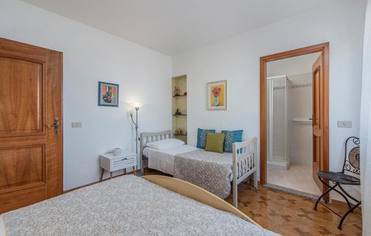 Apartment Complex Orzan Lovrecica Exterior photo